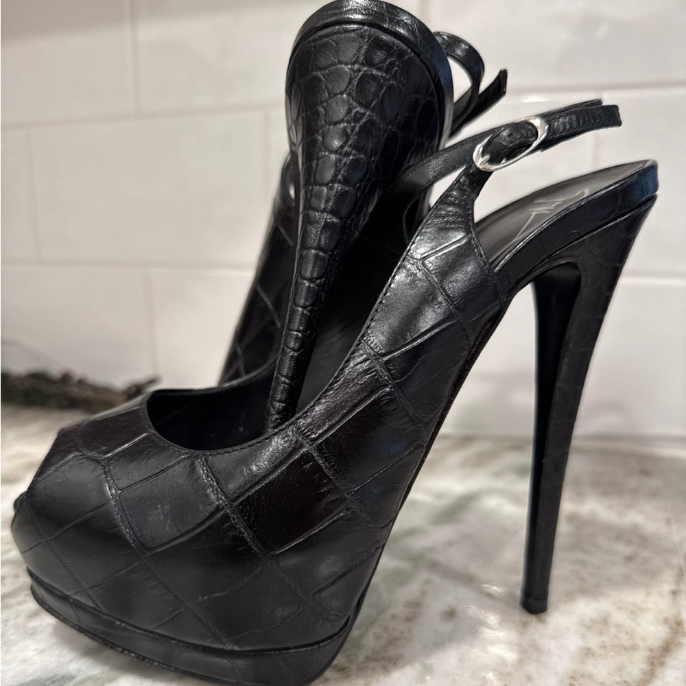 Giuseppe Zanotti Black Crocodile Pattern Heels